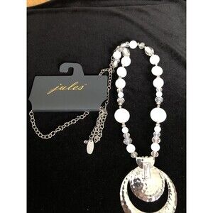NWT Jules 36”Statement Necklace Crystal MOP BeadsW/silvertone Pendant /beads